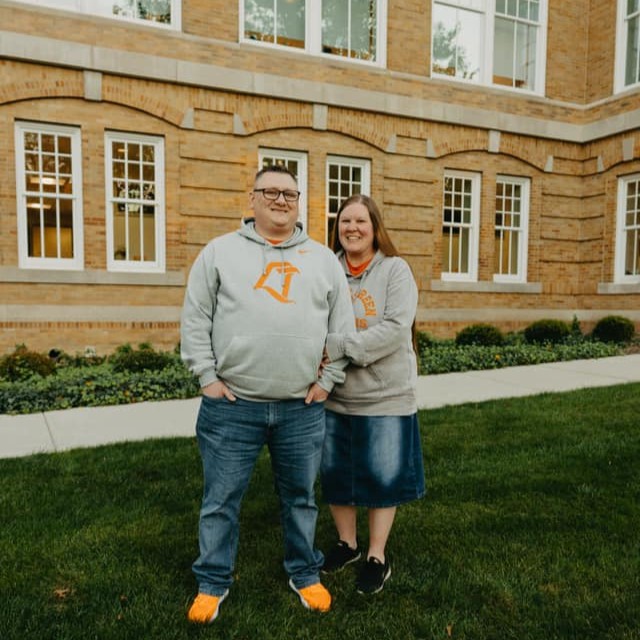 FalconAlumni's tweet photo. Roses are red, violets are blue, we are so happy you met at #BGSU!
Happy Valentine's Day to all of our #FalconFlames! 🧡🔥 https://t.co/QiK3gQgu0X