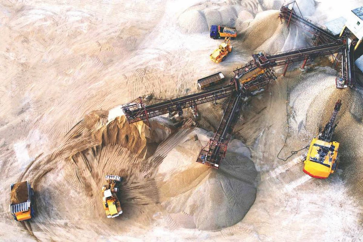 b2bpurchase's tweet image. The crushing and screening industry is embracing sustainability with circular economy models and MSME-driven supply chain innovation.
.
Read more: b2bpurchase.com/eco-crush-ways/
.
#sustainability #crushingandscreening #greenrevolution #MSME #construction #future