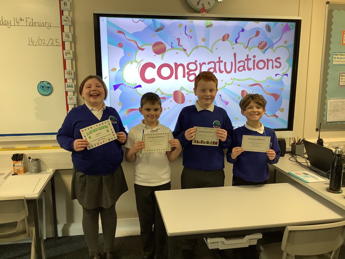 ReinwoodJuniors's tweet image. A massive well done to the end of half-term award winners from #RJS4B. Here we have our Most Improved Reader, Writer and Speller, our Dojo Champion, our Reading Champions and our book vending machine winners! #RJSBehaviour #RJSEnglish #RJSReading