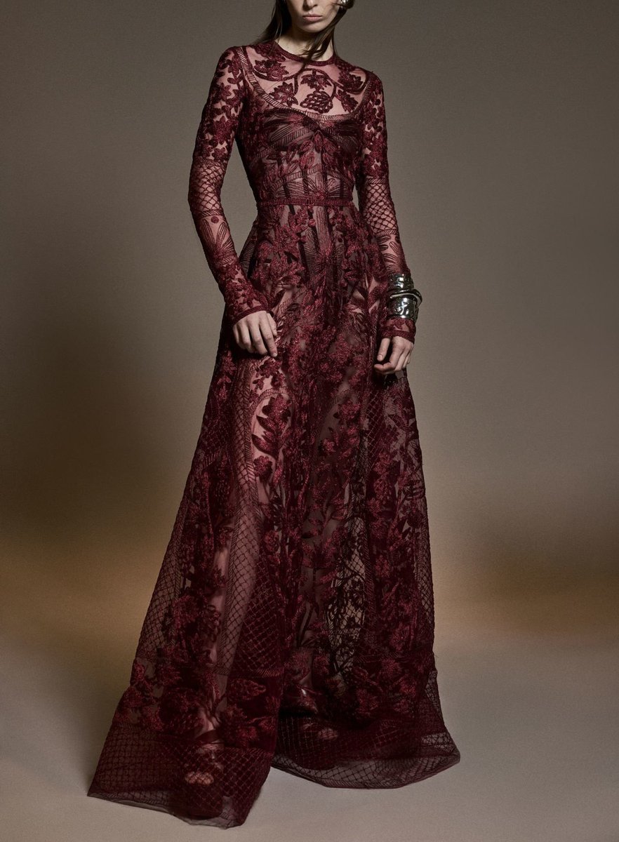EngBalqeesT's tweet photo. Naeem Khan Fall Winter 2025-26 😍 Look Book
#fashion #style #fashiondesign #artist #fashionews #Dior #Handymade #luxury #London #fashionstyle https://t.co/IdtMpMpTki