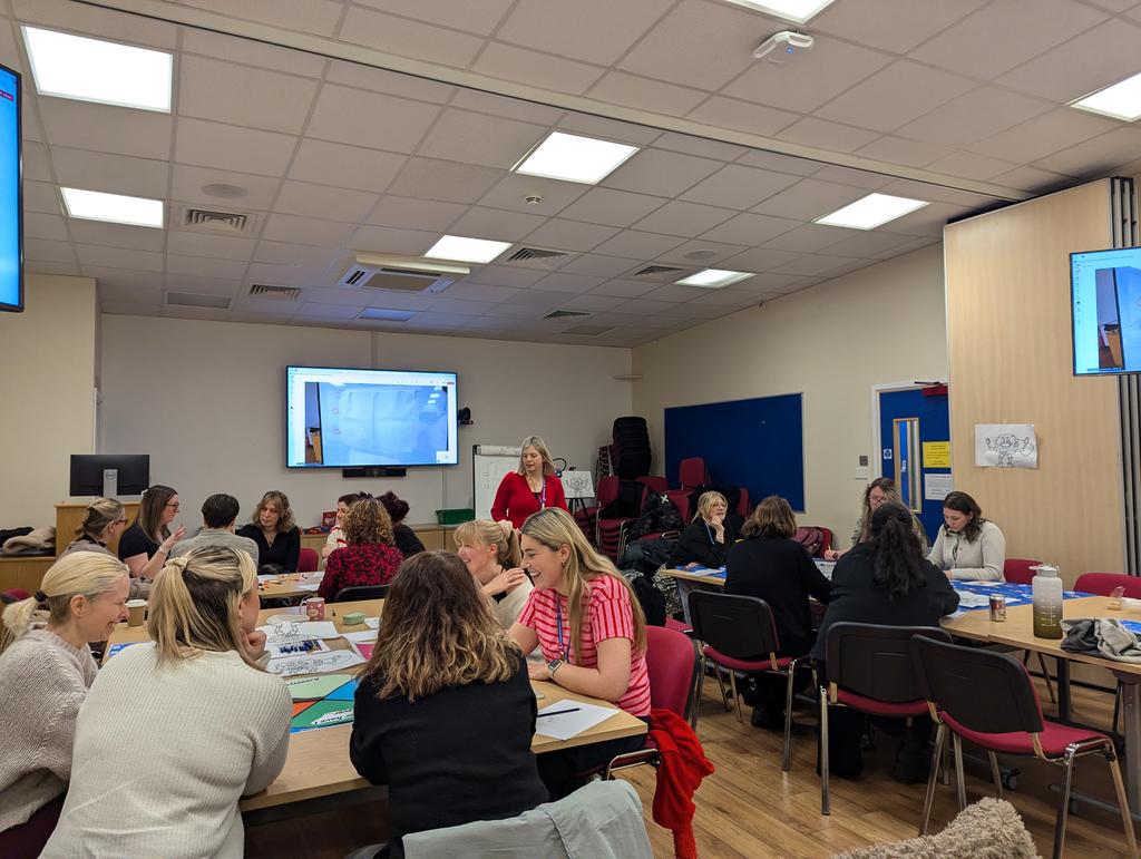 Diwrnod prysur yn ein cynhadledd ranbarthol lle mae Timau Reach Bae Abertawe, Hywel Dda ac Ysgol Powys wedi rhwydweithio a rhannu dysgu. <a href="/SBSchoolInreach/">Swansea Bay School In-Reach | Mewngymorth Ysgolion</a>