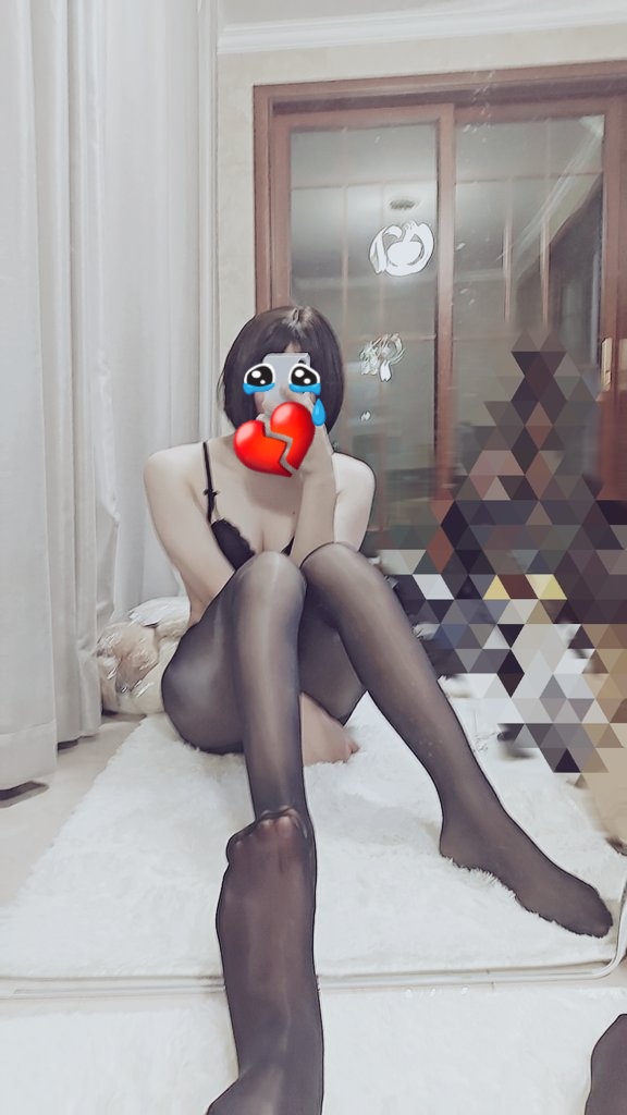 不是都说情人节是doi节嘛！为什么俺没有爱do😭💢还有某些宝贝就硬装，情人节没人约就没人约呗也不来约约山葵真是的～天天到处水就今天故意不说话搞得好像都在在约会一样😭ps真的不是想要了🍋 #伪娘 #男娘 #男の娘 #雌堕 #可爱的男孩子