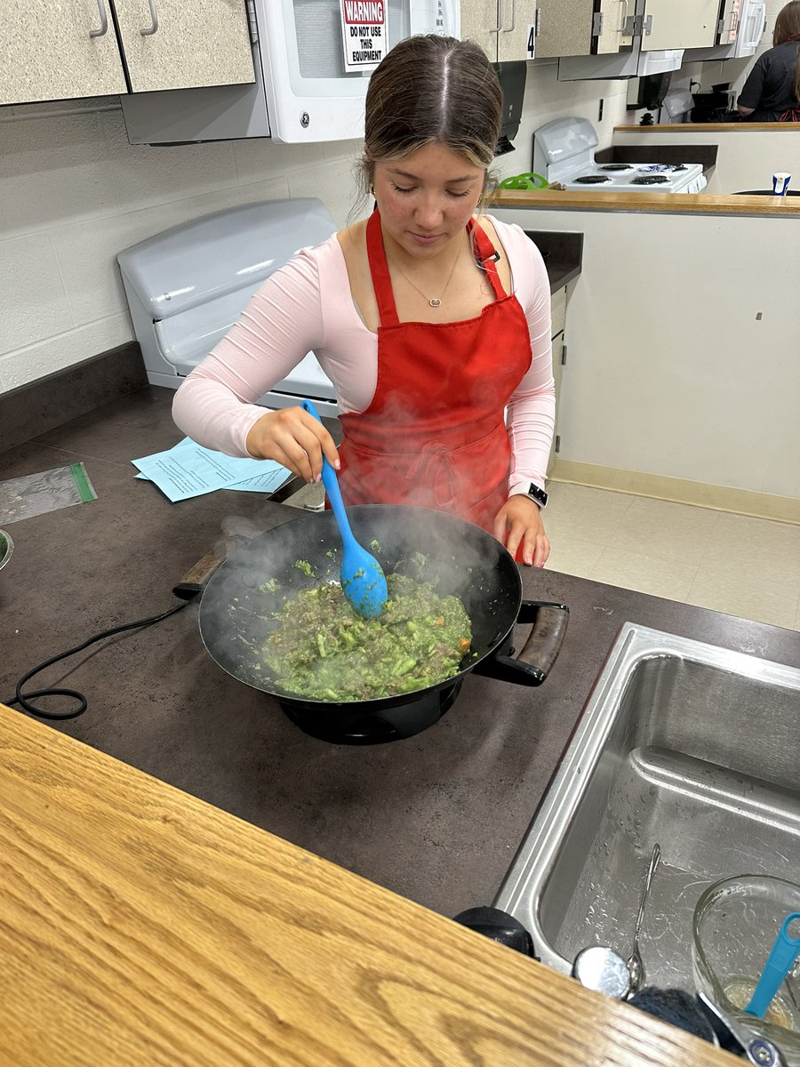 CHS Cultures and Cuisines class is busy making Beef and Broccoli this Valentines Day!