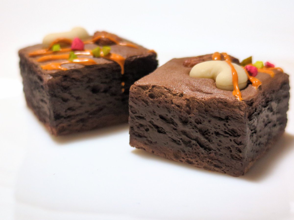 drop2861's tweet photo. ブラウニー作りました
Happy Valentine's Day🍫´-

#粘土 #フェイクスイーツ 
#バレンタイン https://t.co/Va2cefUWtB