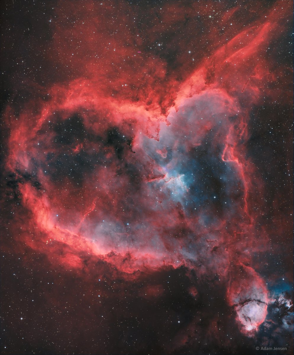 NASAScienceAA's tweet image. ✨ Love is written in the stars, and at #NASAScience, we’re uncovering its story. From lunar landings to cosmic discoveries, the universe is full of possibilities! 💖🚀 #ValentinesDay