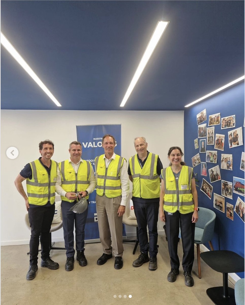 La semana pasada, <a href="/DBInternational/">dBInternational</a> Operations nos visitó y destacó el innovador modelo de trabajo de la línea  Montevideo-Paso de los Toros. 
Agradecemos la presencia del Embajador de Alemania, Stefan Duppel.   <a href="/ahkuruguay/">AHK Uruguay-Alemania</a>  <a href="/mtopuy/">Ministerio de Transporte y Obras Públicas</a> <a href="/UPMUruguay/">UPM Uruguay</a> 😃🤝🚉🇺🇾🇩🇪
