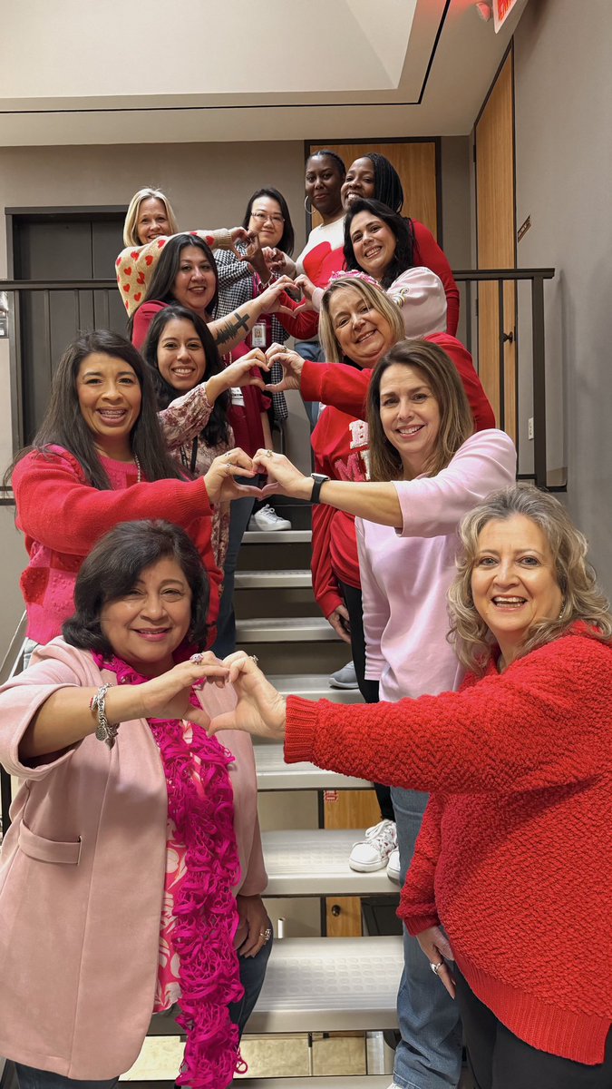 LCISDAccounting's tweet photo. Happy Valentine’s Day 💌 from some of your Accounting Team! https://t.co/eq3zIcYC6t