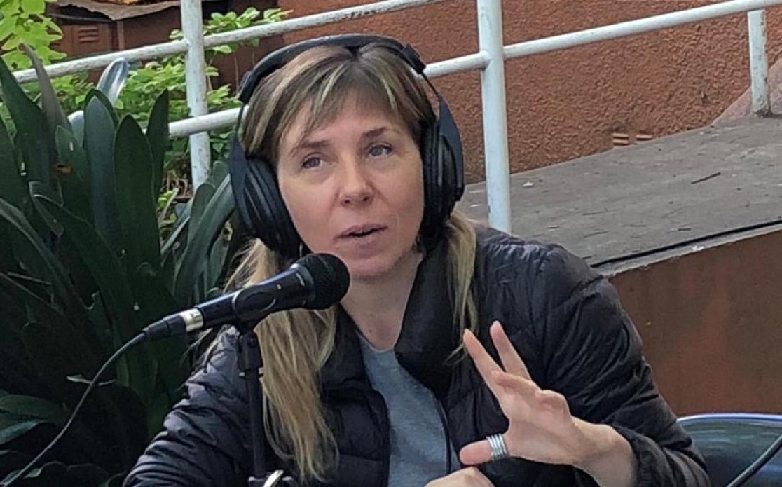Somos Radio AM 530 (@somosradioam530) on Twitter photo #SiempreEsHoy 📻
📻AHORA‼️
🗣️ Columna de Emilia Racciatti (<a href="/emiliaracciatti/">Emilia Racciatti</a>)
Historias de amor por el Día de San Valentín
🎙️ <a href="/julian_saud/">Julian Saud</a>
#SomosRadio #AM530 #BuscamosLaVerdadSiempre #SiempreEsHoy 📻
📻AHORA‼️
🗣️ Columna de Emilia Racciatti (<a href="/emiliaracciatti/">Emilia Racciatti</a>)
Historias de amor por el Día de San Valentín
🎙️ <a href="/julian_saud/">Julian Saud</a>
#SomosRadio #AM530 #BuscamosLaVerdadSiempre