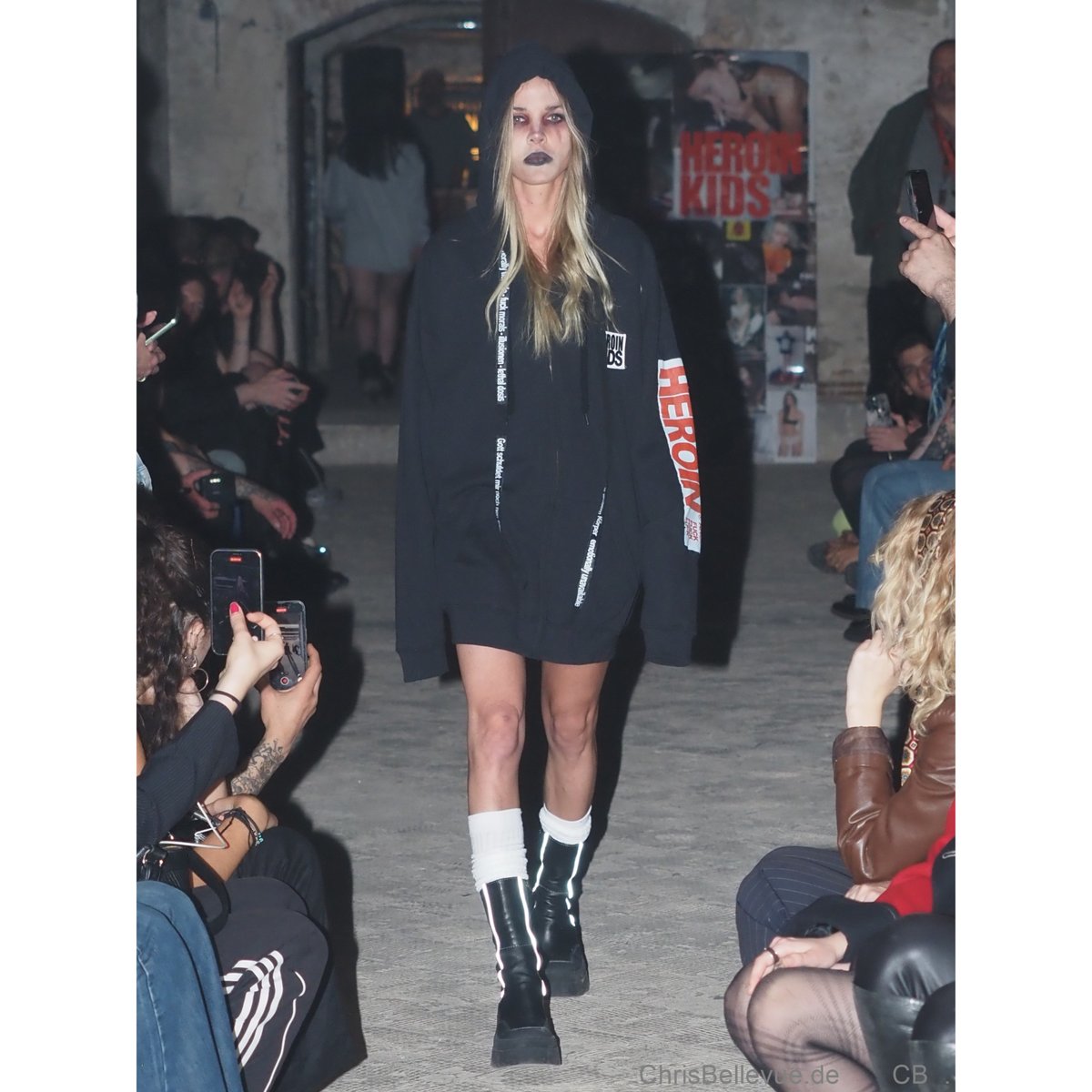 GALLERY46 tweet media