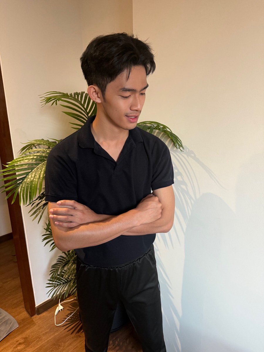massageinside3's tweet photo. ♥️โอ้กุหลาบแดง🌹เป็นสื่อแห่งความรัก���รา 🍫กลิ่นสียวนเย้า เร้าใจให้รักรัญจวน.. 🎁♥️

♥️นวดฉลองวันวาเลนไทน์ กับเทอราปิสหน้าใหม่ล่าสุดจาก TCS Spa @tcsspa “น้องเมฆ” หนุ่มน้อยจากโคราช ผู้เดินทางตามฝันจากบ้านมาไกล น้องหน้าหล่อ ผิวเนียน เข้ม Sexy แบบไทยๆ น่าลูบ น่าคลำ เดี๋ยวก็หม่ำซะหลอก “ช่วยเอ็นดูผู้ชายคนนี้หน่อยได้ไหมคับ”

♥️ตามรีวิวตัวเต็มได้เฉพาะกลุ่ม Massage Insider Plus เท่านั้น สนใจ DM เพื่อสอบถามข้อมูลกับช่าได้เลย เลิฟๆ��� 💋🙏🏻