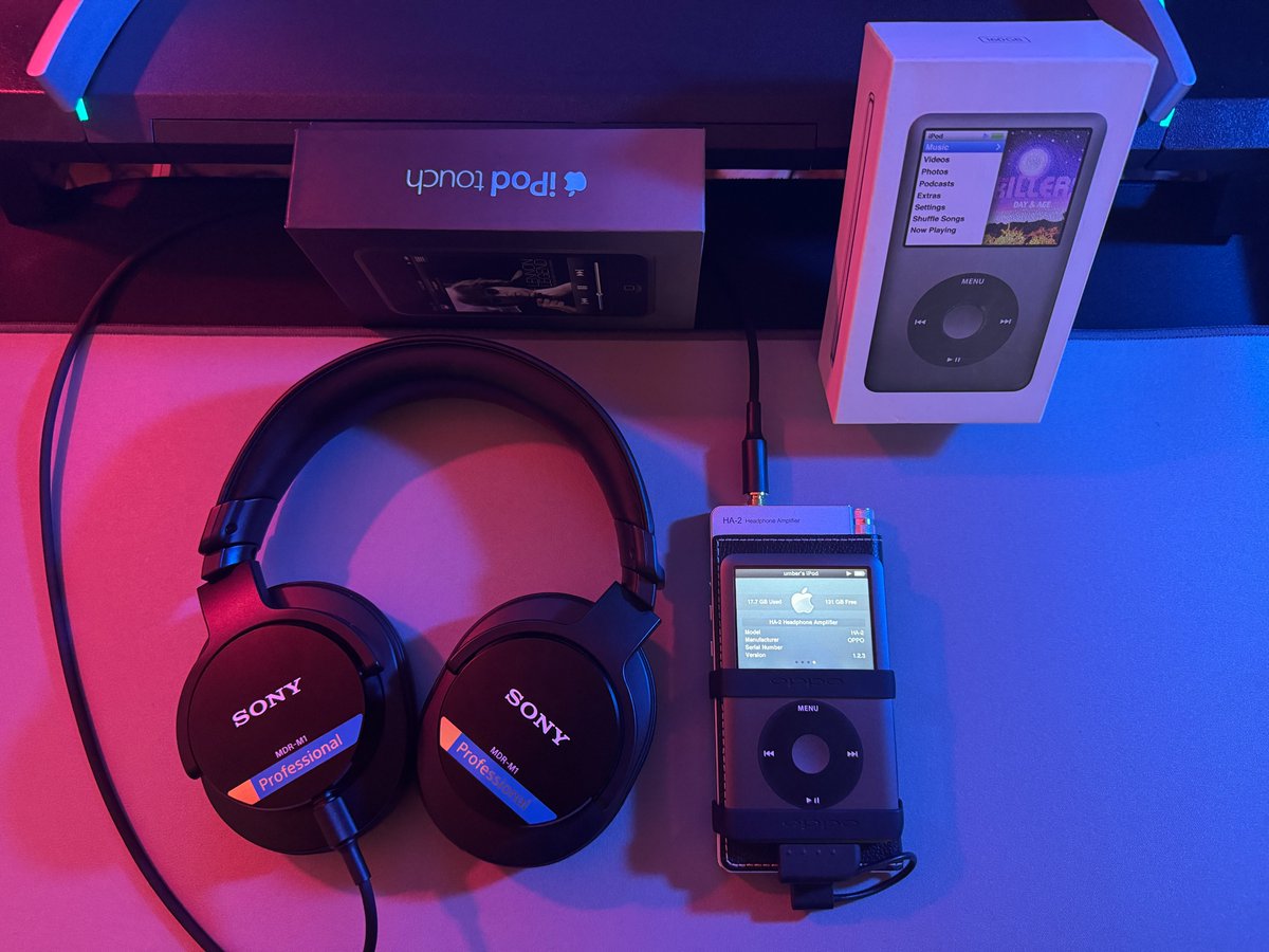 wiseSoundA1's tweet photo. iPod Classic 7th Gen + Oppo HA-2 &amp; Sony PHA-1A = Next-level sound! 🎶🔥 Check them out in action on my YouTube channel: https://t.co/ccyh7ZXlgI #iPodClassic #PortableAudio #DAC" https://t.co/nKj3pW3TXE