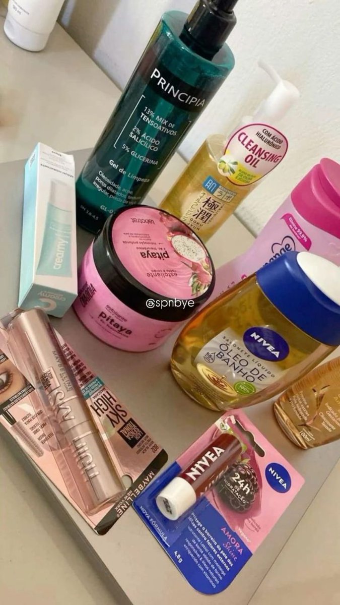 spnbye's tweet image. luxos de farmácia que toda garota merece ter ✨🎀

thread útil: