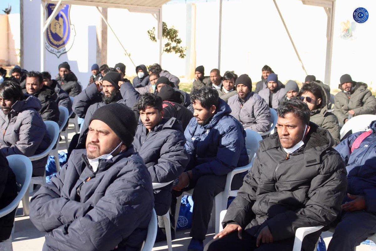 وزارة الخارجية تتابع ترحيل 143 فردًا من الجالية البنغلاديشية

عُقد اجتماع في بنغازي لمناقشة آليات ترحيل المحتجزين بمركز إيواء قنفودة، مع ضمان حقوقهم الإنسانية، وبالتنسيق مع منظمة IOM. #ليبيا #الهجرة