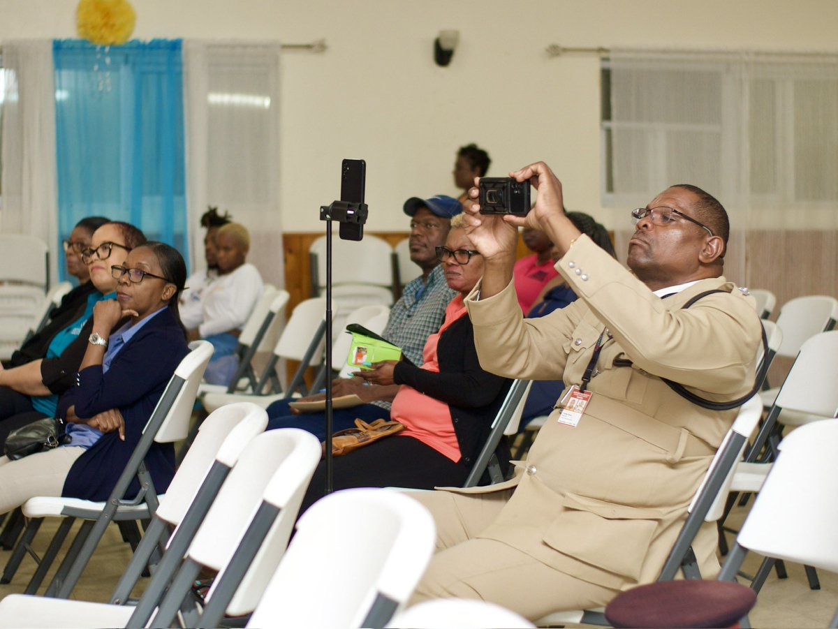 DIRBAHAMAS's tweet photo. Check out highlights from our latest Town Hall Meeting in George Town, Exuma! See you for our next Town Hall Meeting in Freeport, Grand Bahama on the 24th. https://t.co/qBLuU0Nt0g