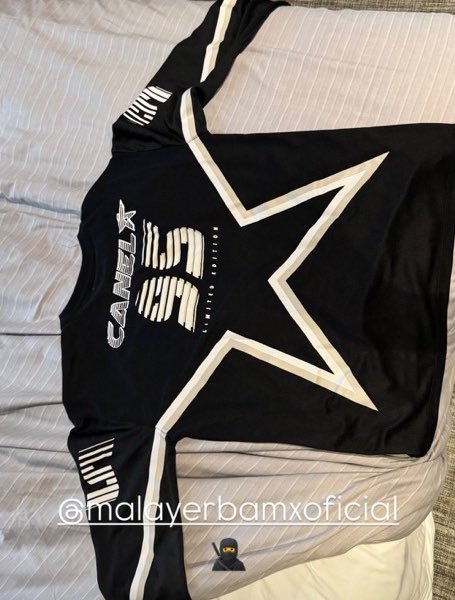 hourlyjos's tweet photo. VAMOS A TENER MERCH DE JOS CANELA OFICIALMENTE https://t.co/9JtmDMEaU1