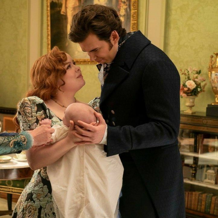 colinandpen's tweet image. season 3                         season 4