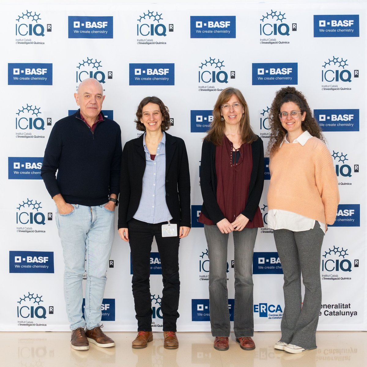 ICIQ (@iciqchem) on Twitter photo #ICIQSeminar
🙌Thank you Dr. <a href="/DelbiancoM/">Martina Delbianco</a> from <a href="/MpiciPotsdam/">Max Planck Institute of Colloids and Interfaces</a> for delivering a seminar about the synthesis of well-defined carbohydrates to understand how the primary sequence affects conformation and aggregation of these.
🔵Also thanks to our seminar sponsor <a href="/BASF_ES/">BASF España</a> #ICIQSeminar
🙌Thank you Dr. <a href="/DelbiancoM/">Martina Delbianco</a> from <a href="/MpiciPotsdam/">Max Planck Institute of Colloids and Interfaces</a> for delivering a seminar about the synthesis of well-defined carbohydrates to understand how the primary sequence affects conformation and aggregation of these.
🔵Also thanks to our seminar sponsor <a href="/BASF_ES/">BASF España</a>