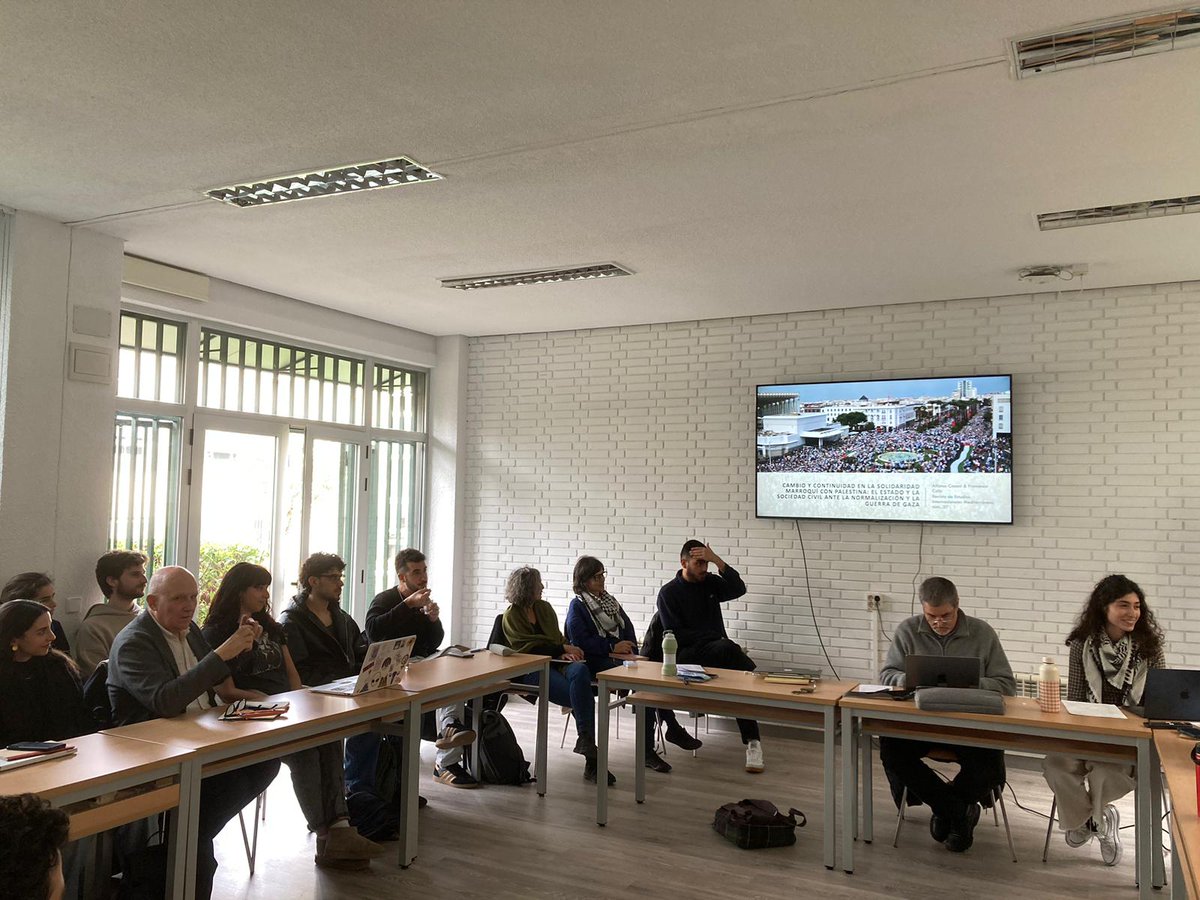 bosco_govantes's tweet image. Muy contento de haber participado junto a @AnaPlanet1 , @aliciaolmog, @AlfonsoCasani y otros en la mesa redonda "Palestina y el norte de África". Gracias a la @REIMrevista, a @MENAECPA  y a @GRESAMGRUPO   por organizarlo y a las coordinadoras por hacerlo posible.