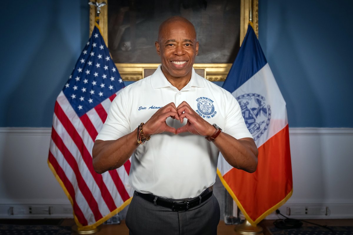 NYCMayor's tweet photo. Happy Valentine's Day, NYC!

You know what I really love? Making our city MORE affordable, building even MORE affordable housing, and making sure EVERY New Yorker has a job... so they can treat their boo to a night out in our wonderful city.

Enjoy this day with whoever you love! https://t.co/NAdF7GGYDH