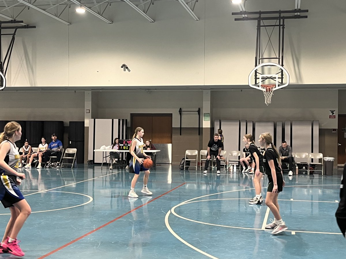 WahoopsBball's tweet image. Our 6th grade blue girls wrapped up their season in Arlington bringing home the 🥈in the 7th grade division! What a great season for these players and coaches! 👏👏👏
#wahoops #youthbasketball