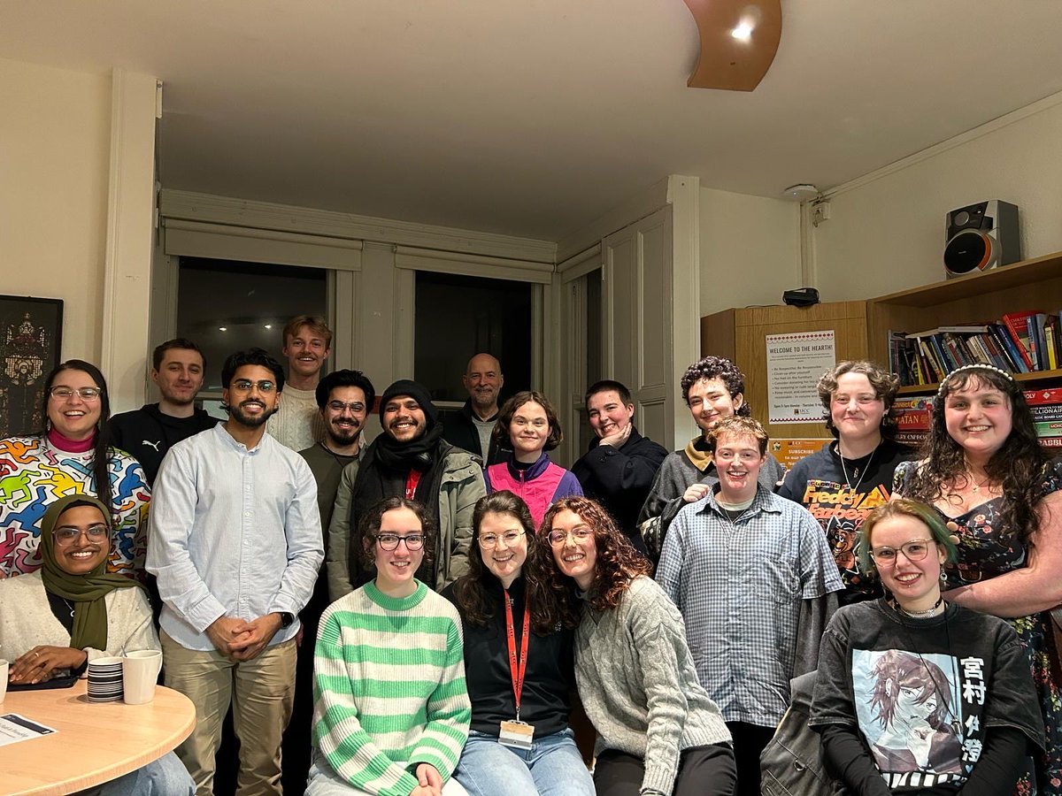 UCC Chaplaincy was delighted to host students from Islamic Society, Jewish Society and Christian Union last evening as a ‘Faith and Friendship’ event. Collaborating on what unites us as people of different faiths is inspiring.