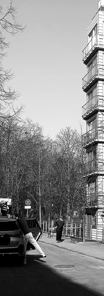 czarek_obywatel's tweet photo. Wczoraj.
Świeciło słońce.
Nie było śniegu.
Wczoraj...
#blackandwhitephotography
#streetphotography
#Warszawa
#WINTER
#Solec https://t.co/0oUEUb6mKL