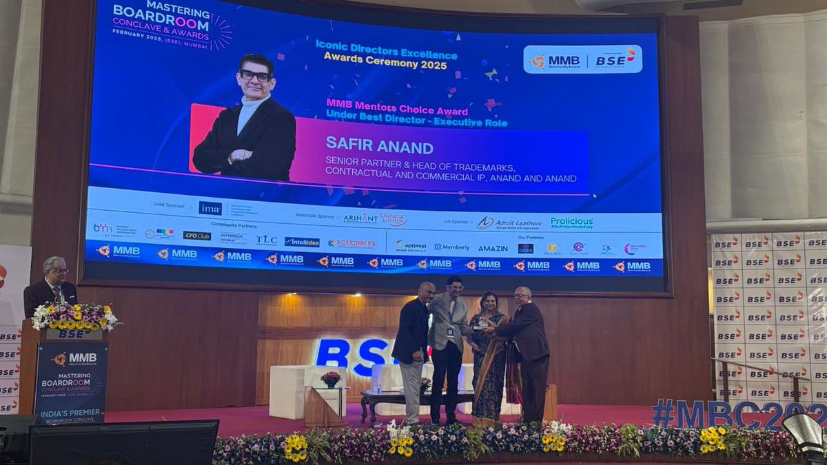 safiranand's tweet image. Got an award today from #MMB mastering boardroom at BSE for exemplary work on mentoring boards and directors. Thank you 
#Amishavora and @Vijaykiawaaz who presented this.