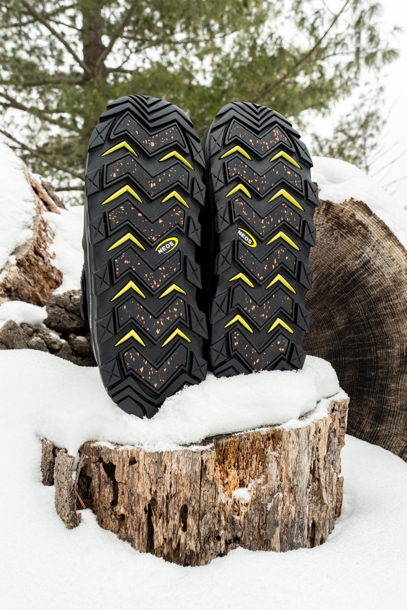 NEOSOvershoeCA's tweet photo. Klondike Overshoes are insulated with premium foam, rated for temperatures as low as -20°F (-29°C). These overshoes feature NEOS’ patented multi directional GRIP PRO rubber outsoles with fibreglass-infused pads for maximum traction in snowy conditions.

https://t.co/4PDAo19B7N https://t.co/DTsxdohoH4