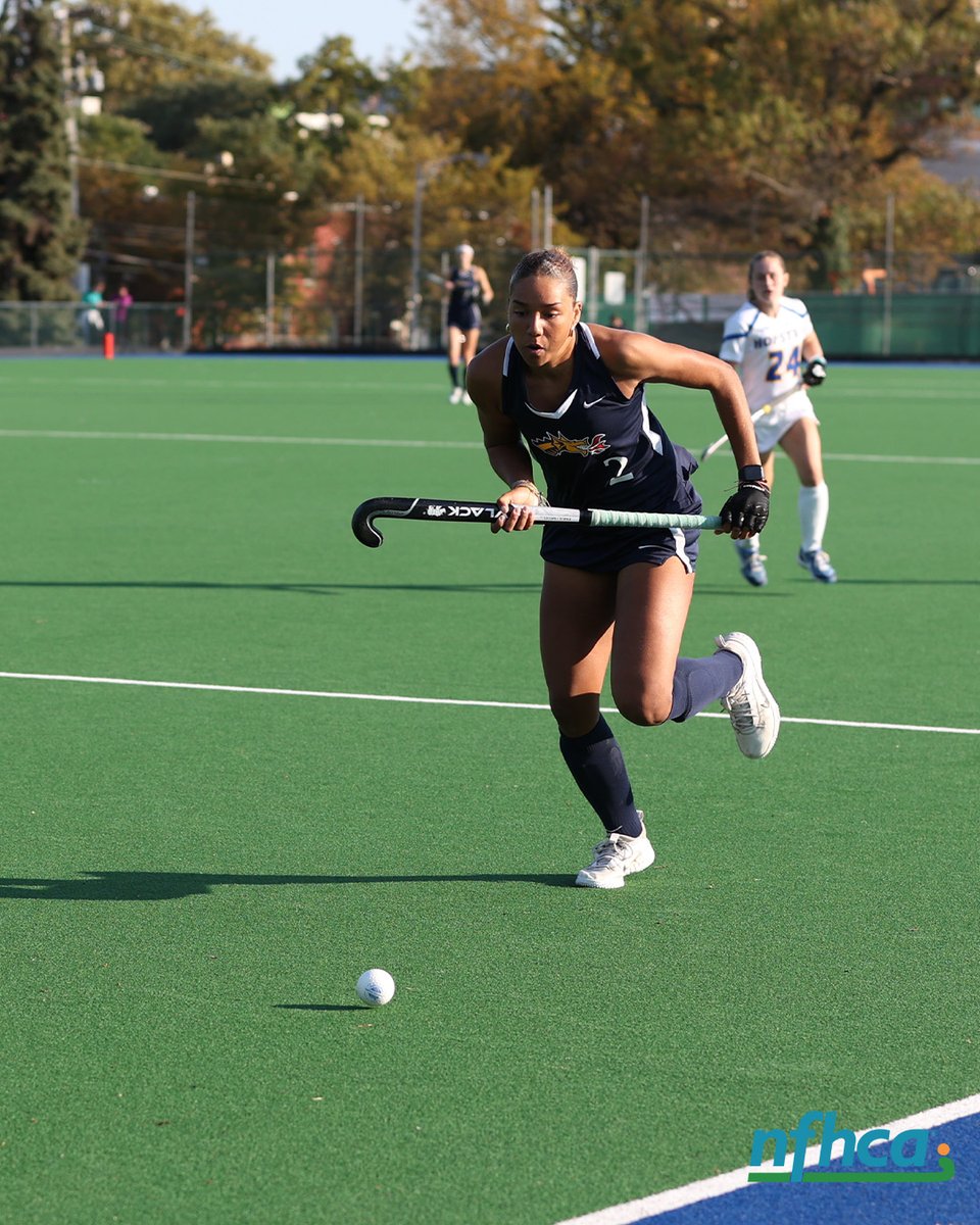 Congratulations to Liz Chipman, Malou Korner and Maya Williams for being named to NFHCA Division 1 Scholars of Distinction! 🧠🏑

#FearTheDragon 🐉
