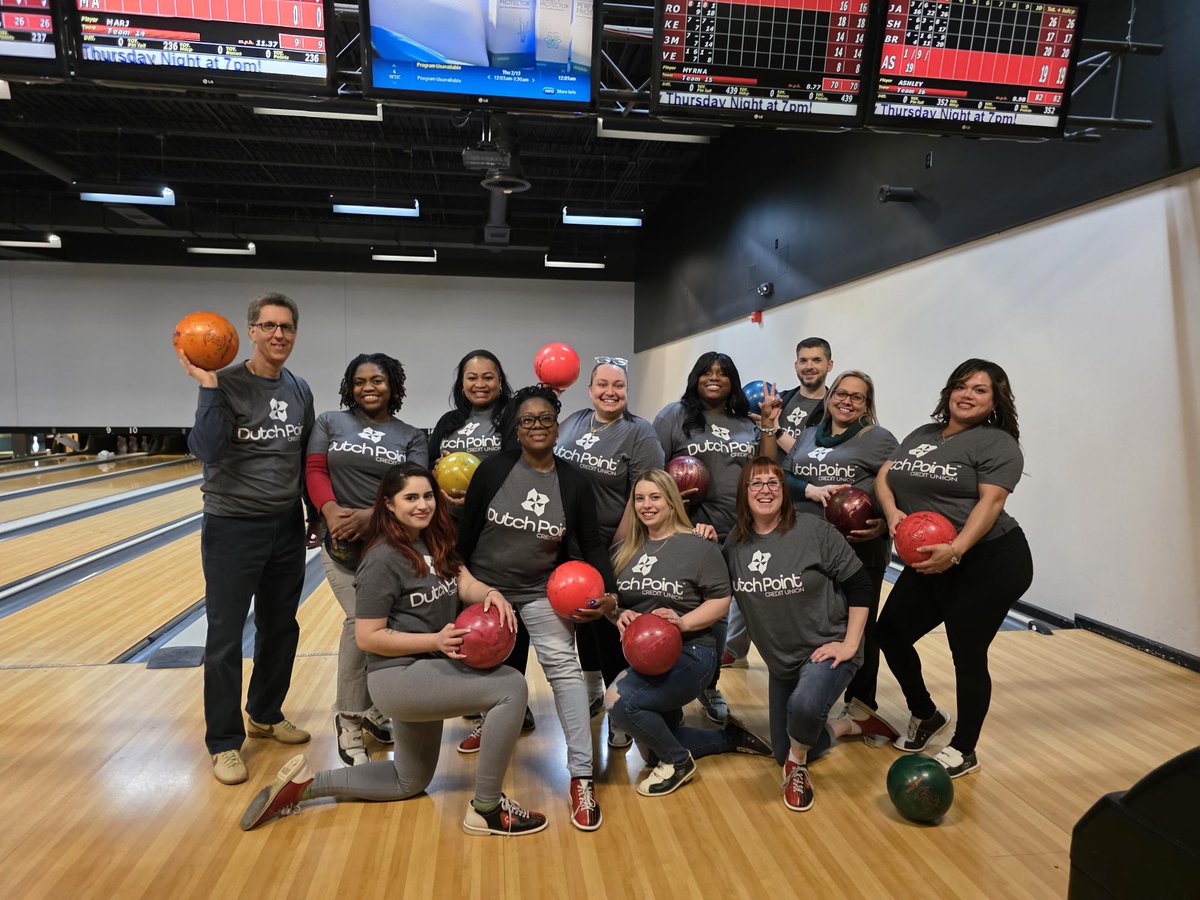 DutchPointCU's tweet image. We had a great time at the Credit Union League of CT’s networking event! 🎳 We made every point count—on and off the lanes! Building connections, fostering community, and having fun along the way. #CUCommunity #EveryPointCounts #TeamDutchPoint