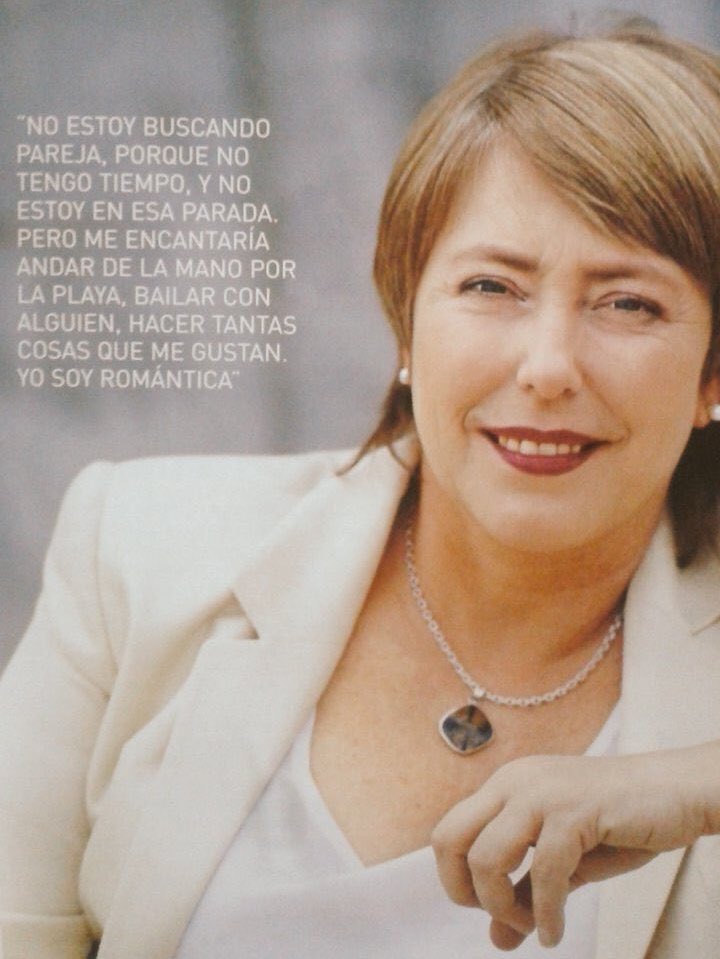 m1kepap's tweet image. hoy 14 de febrero día del amor no dejemos de recordar a la primera presidenta mujer y además la mujer más romántica de este país