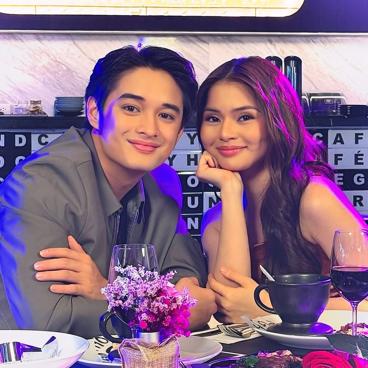 LCheerersOFC's tweet photo. LOOK: Have you seen the Valentine’s special date ng #SaCly? Watch it now! 💎💍✨ (Viva One)
#AubreyCaraan #LanceCarr #SaCly #SamVera #DrClyden #AOTD #AvenuesOfTheDiamond #VivaOne #BidaKaDito https://t.co/N8KnPt41yU