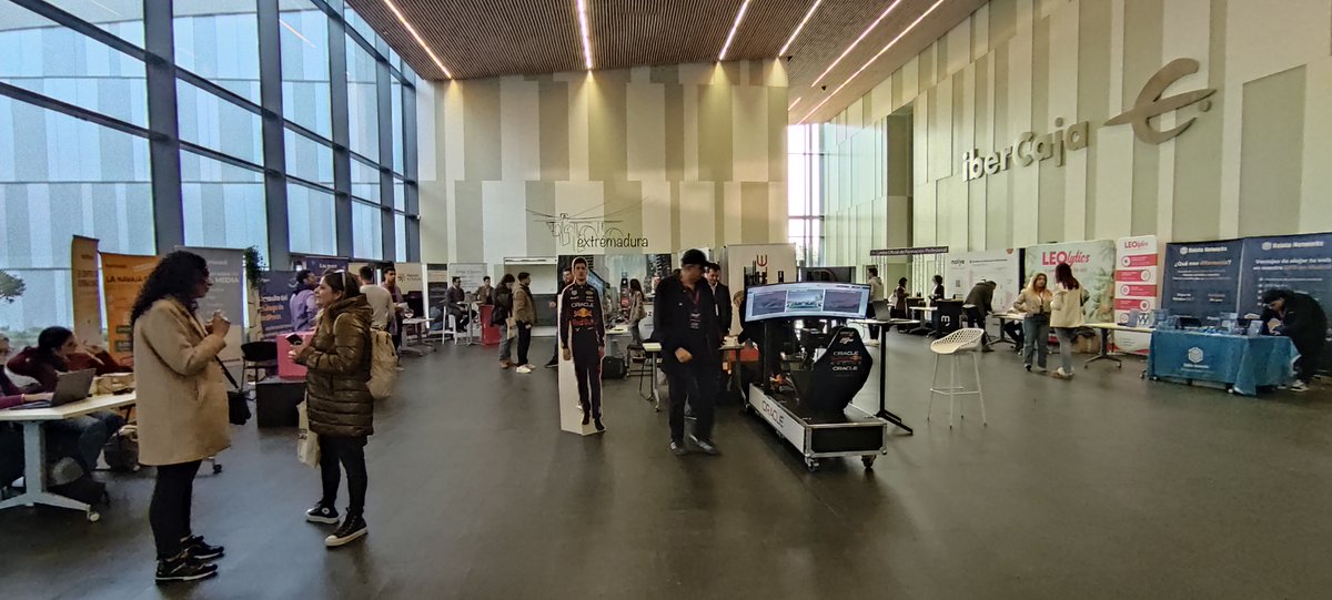 Hoy el CDTIC está presente en Badajoz en el #CEMD2025, reafirmando nuestro compromiso con la promoción de las #TIC, la #TransformaciónDigital en empresas y el #IoT.
<a href="/CEMKTD/">Congreso Extremeño de Marketing Digital⚡️CEMD2024</a>
<a href="/DGDigitalEx/">Digitalización Regional de Extremadura</a>