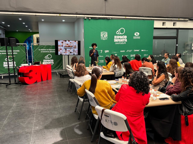 bettsmo's tweet photo. Esta semana tuve la oportunidad de participar en una actividad con Angélica Dass que me dejo muchas reflexiones acerca de lo importante que es la diversidad para seguir innovando. https://t.co/x5n4kclNLr https://t.co/kNjRHc8Y5O