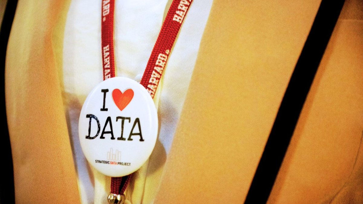 This Valentine's Day, let's celebrate our love for data! 💌 Do you love data? Apply to become an #SDPfellow before the Round II app deadline at 9:00am ET on Friday, February 28th: buff.ly/4gaMpQE