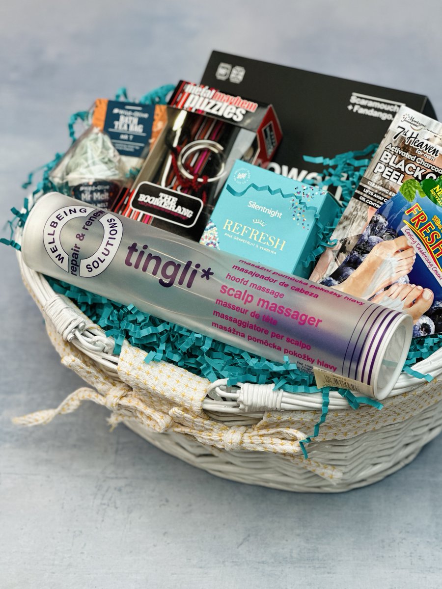 BasketsGalore's tweet photo. Today's Gift Basket Of The Day is "Pamper Gifts For Men'' 

https://t.co/7vlNrk3XEW

Follow &amp; RT to enter #prize draw to #win a Gift Basket. 

More info via our blog. 

#dailydispatch #gifts #competition #giftbasketsrule #pampergifts #giftsformen https://t.co/8CZp8TV6DL