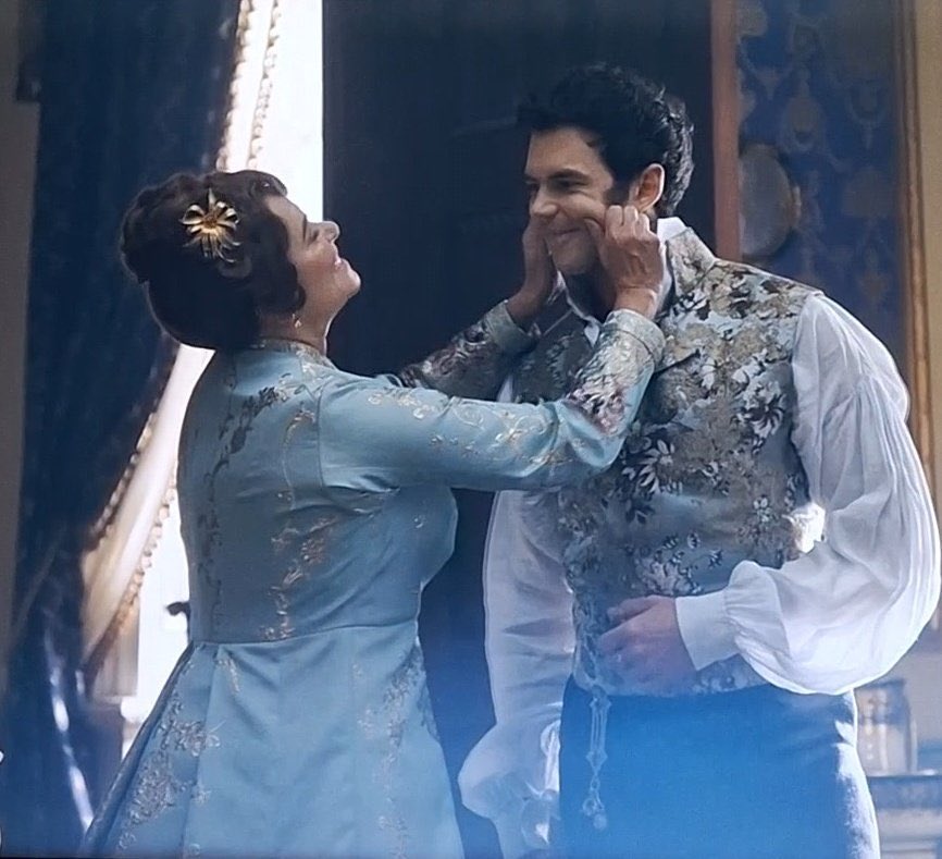 westparck's tweet image. Us : Colin and Portia won’t be able to stand each other next season 

Colin and Portia :