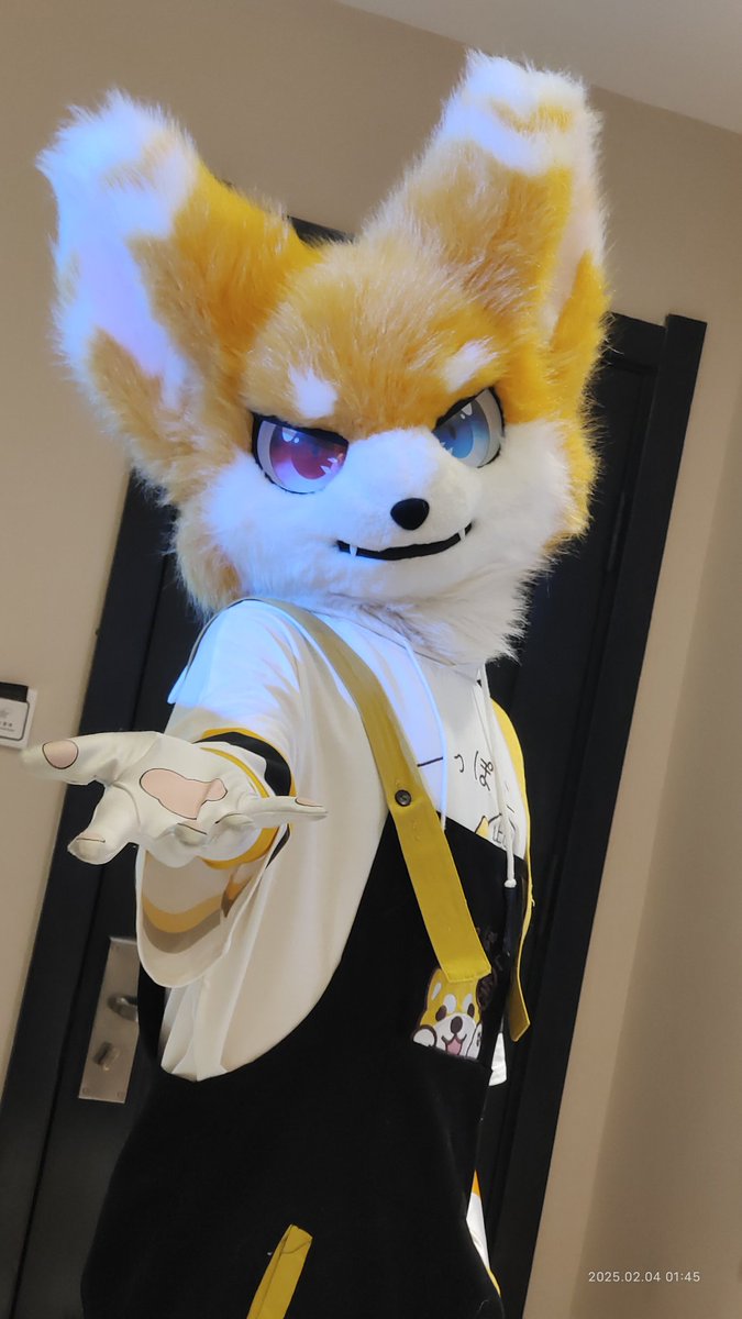 Not4orange's tweet image. #FursuitFriday #furry
Come, let your footsteps follow mine into the unknown.
设主&amp;amp;📷 @LTcraft233666 
毛替 还是我（点头）