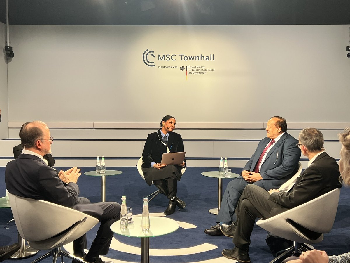 Verena Knaus (@verenaknaus) on Twitter photo Live townhall on #Sudan at <a href="/MunSecConf/">Munich Security Conference</a>
Clear call to action from <a href="/UNICEF/">UNICEF</a>’s <a href="/TedChaiban/">Ted Chaiban</a>
‘Sudan faces a phenomenal scale of a humanitarian crisis….We need access- cross line, cross border. Into all areas of Sudan. We need funding: the 6bn appeal for Sudan is only 15% funded’ Live townhall on #Sudan at <a href="/MunSecConf/">Munich Security Conference</a>
Clear call to action from <a href="/UNICEF/">UNICEF</a>’s <a href="/TedChaiban/">Ted Chaiban</a>
‘Sudan faces a phenomenal scale of a humanitarian crisis….We need access- cross line, cross border. Into all areas of Sudan. We need funding: the 6bn appeal for Sudan is only 15% funded’
