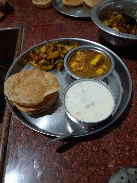 Good Night Sweet dreams friends 😴😴😴😴😴

Enjoy your Dinner 🍽️