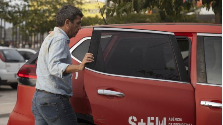 1⃣El president de la Generalitat, Carlos Mazón, sigue con sus manipulaciones sobre en la DANA. En realidad, los 227 muertos evidencian su incompetencia y su negacionismo climático y democrático. La cronología de lo sucedido es su particular “banalidad del mal”. Pasen y vean.⬇️