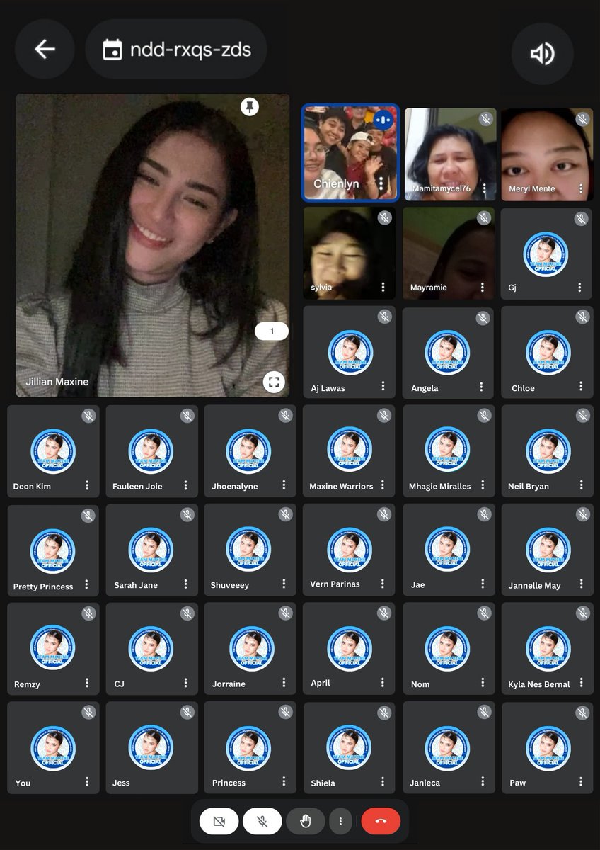"Love from Berries Family: A Valentine's Day Virtual Celebration with Maxine Trinidad" 
#MaxineTrinidad | @maxinetrinidad_