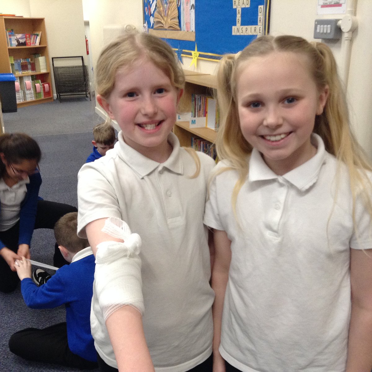 latimerprimary's tweet photo. As part of our 'Keeping Safe' unit in PSHE we learnt what the recovery position was, how to use a defibrillator and how to clean and bandage a wound. #LatimerPSHE #4LV #ImportantLifeLessons https://t.co/mTQCxZgJTm