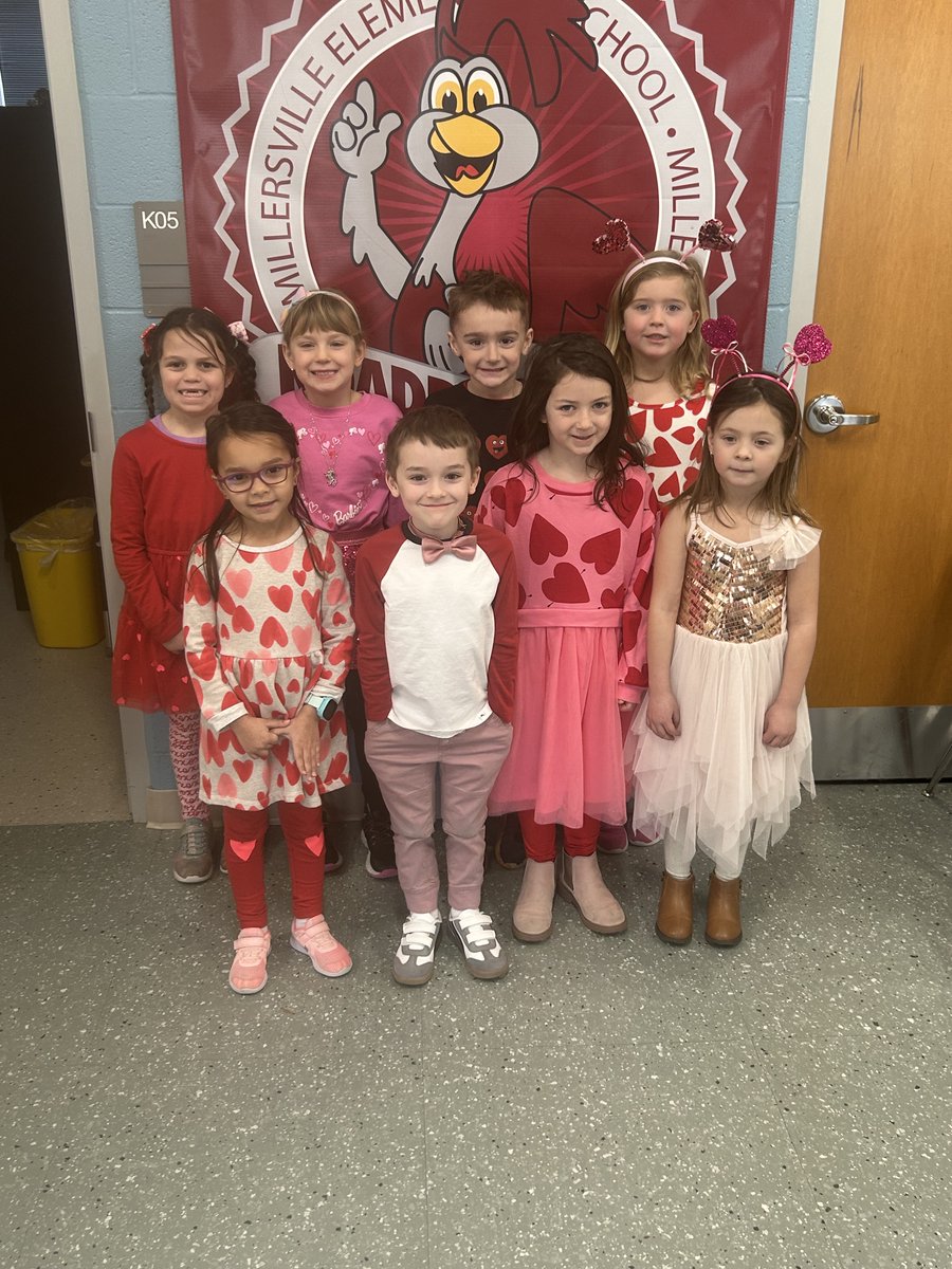MESaacps's tweet photo. @AACountySchools Happy Valentine's Day from Millersville ES. https://t.co/kpnUZp0ABS