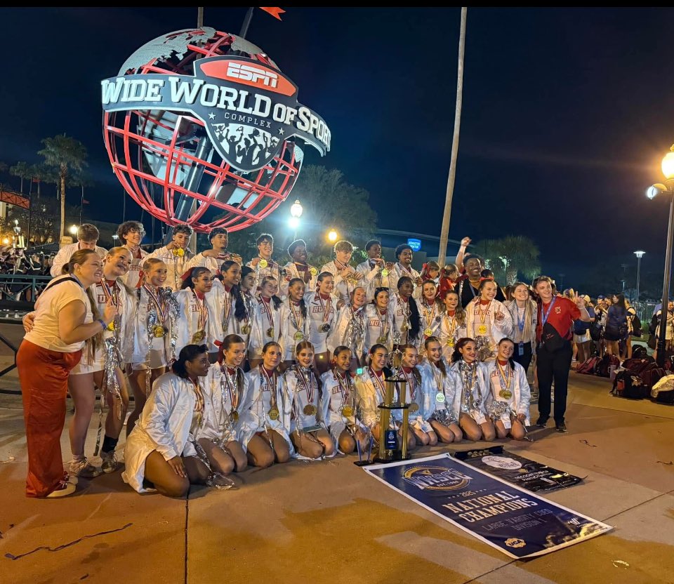 CianciHHS's tweet image. State Champs, National Champs, World Champs 🥇❤️🐍🏆