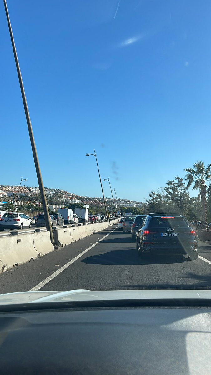 sarargente's tweet photo. Esto es una vergüenza @PresiCan @AytoArona @adeje @CabildoTenerife https://t.co/uaR0w24uXs