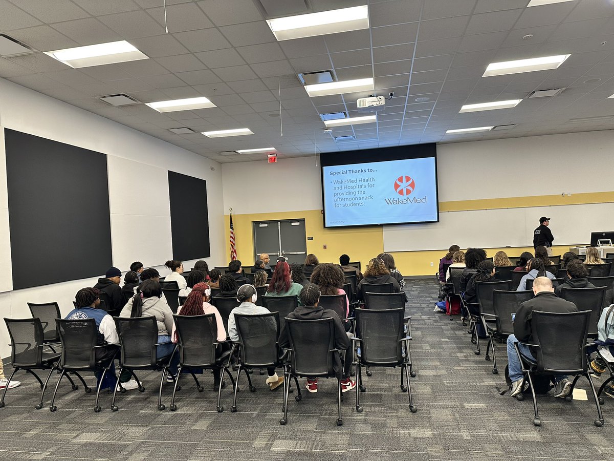 SRMHSCareers's tweet photo. @SRMHSpride Bulldogs are attending the Wake County Public Safety Expo!  Learning about various career opportunities in Public Safety! @WCPSS_CTE @wcpssmagnets @STEM_WCPSS #CTEWorks #PostSecondaryOptions https://t.co/puRiRJgO92