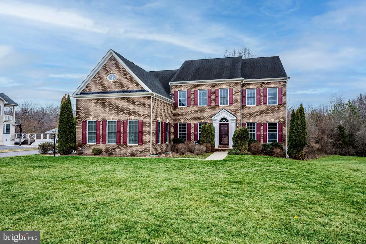 hammersmithteam's tweet image. 2415 Pebblebrook Court, Davidsonville, MD, 21035
5 bed | 5 bath 5538 Sq. Ft.
Active | 1499000
bit.ly/40Ym6HC
Fantastic Colonial in The Summit at Copper Ridge community. Upgrades from top to bottom in include a 3rd level above grade, finished basement, spacious deck, 3...