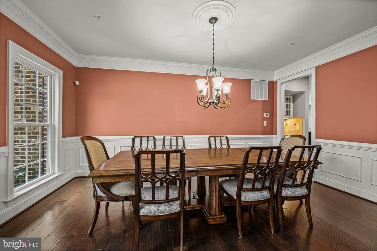 hammersmithteam's tweet image. 2415 Pebblebrook Court, Davidsonville, MD, 21035
5 bed | 5 bath 5538 Sq. Ft.
Active | 1499000
bit.ly/40Ym6HC
Fantastic Colonial in The Summit at Copper Ridge community. Upgrades from top to bottom in include a 3rd level above grade, finished basement, spacious deck, 3...