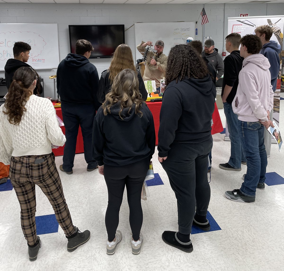 AEPOhio's tweet photo. AEP Ohio employees from the Coshocton garage visited the @ccCareerCntr to share insights ahead of the Utility Lineworker program launching this fall. Thanks to our team for supporting the lineworkers of tomorrow!  #LineworkerPride #FutureOfEnergy https://t.co/bn3862RR9z